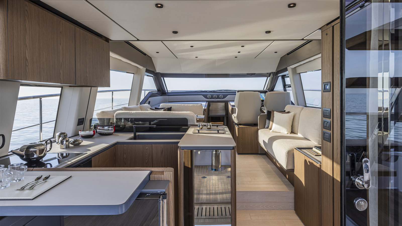 Ferretti 580 yacht
